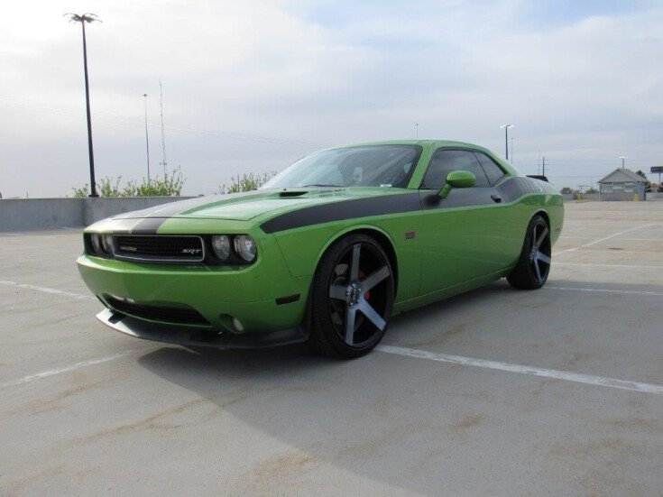 Thumbnail Photo undefined for 2011 Dodge Challenger SRT8